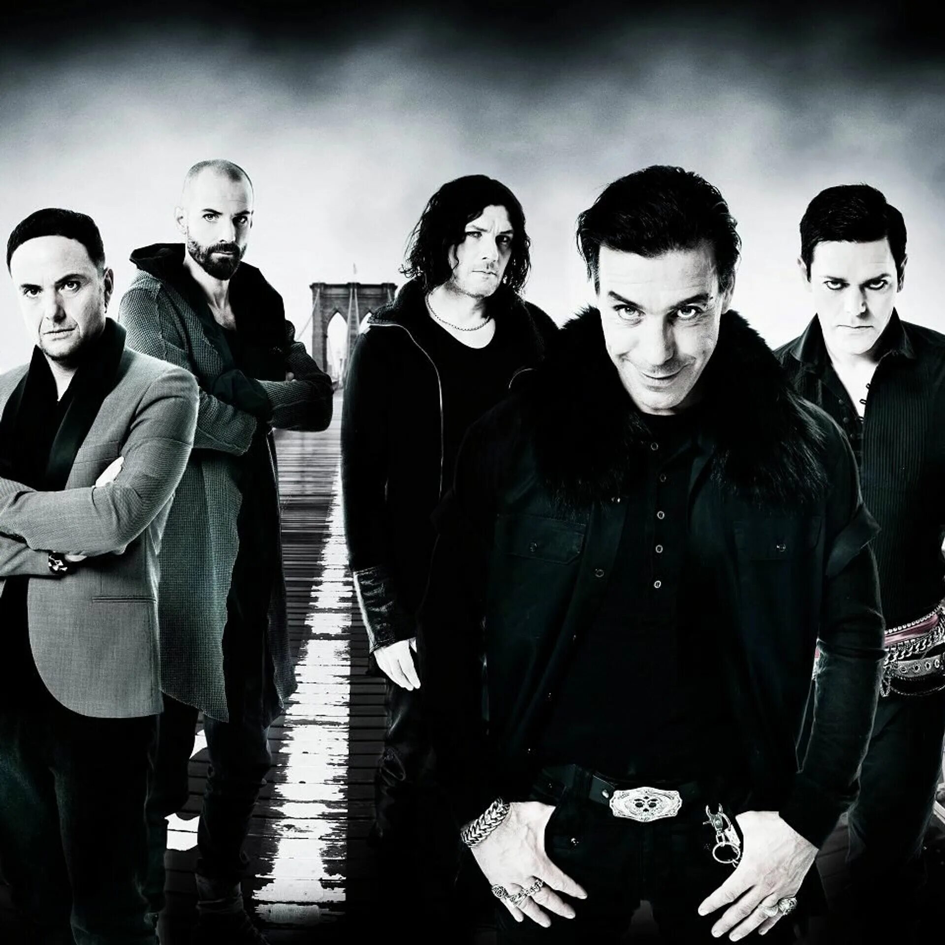 Рамштайн это. Группа рамштайн. rammstein вся группа. постер группы рамштайн. рамштайн участники.