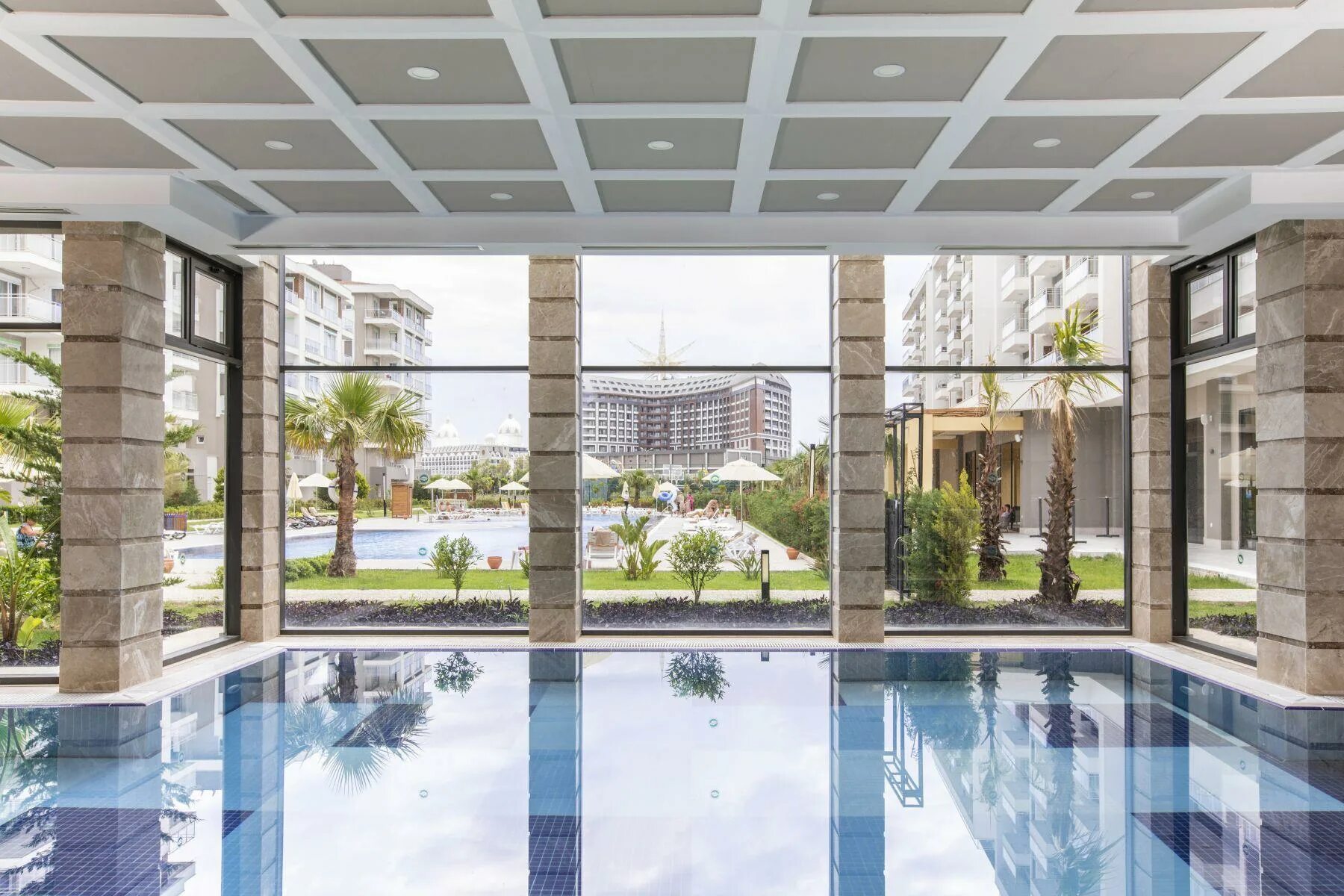 Suite resort 5. Отель greenwood suites resort 5*. Sherwood suites resort 5 турция анталия. Бухта чистой воды хайнань апартаменты. Suite resort 5.