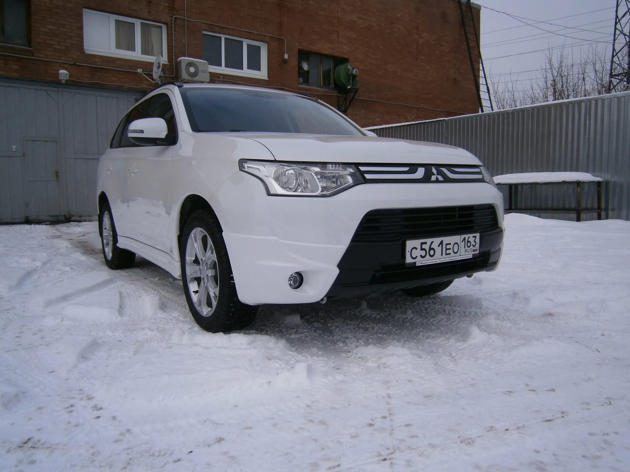 Mitsubishi Outlander Samurai 2014. Mitsubishi Outlander Samurai 2012. Накладки Самурай Outlander 3. Мицубиси Аутлендер 3 тюн.