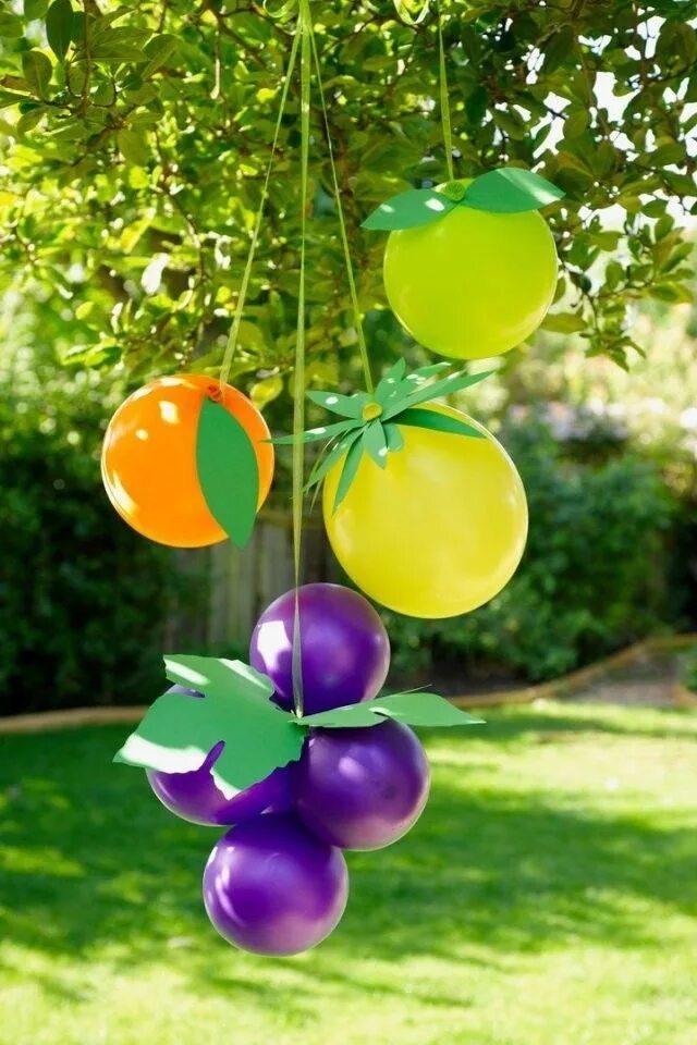 Воздушные шары для сада. Воздушный шарик. Шары в виде ягод. Ягодка из воздушных шаров. Шары летние.