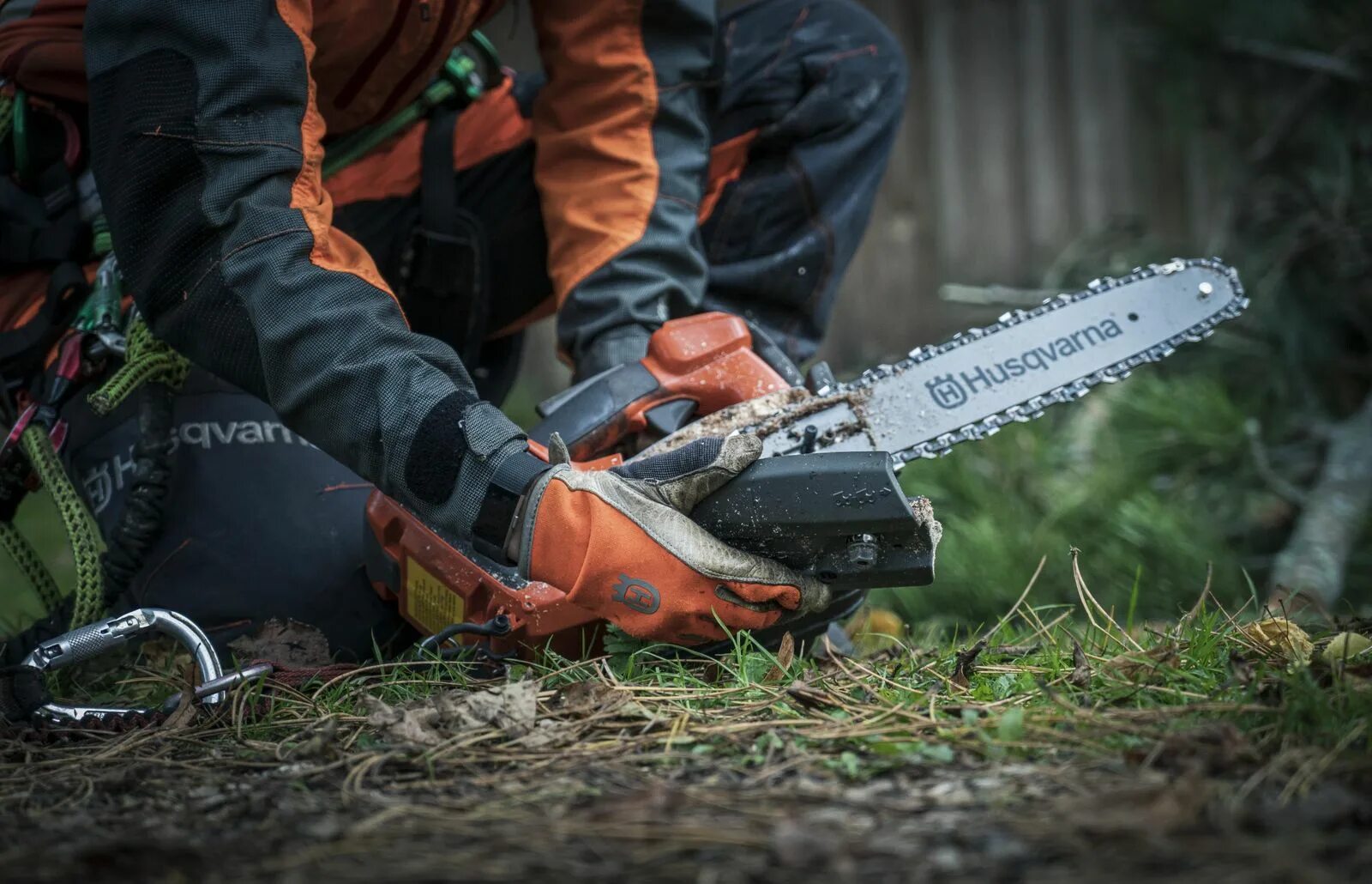 Аккумуляторная цепная пила Хускварна. Пила Хускварна т-540xp. Husqvarna 540ixp. Пила цепная Husqvarna t540i XP.