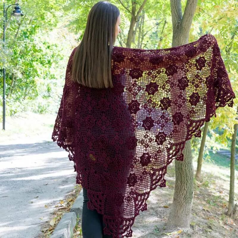 шаль "голубая волна". красивые шали. вязание крючком шаль фото. красивая шаль вязаная крючком. вязаная шаль.