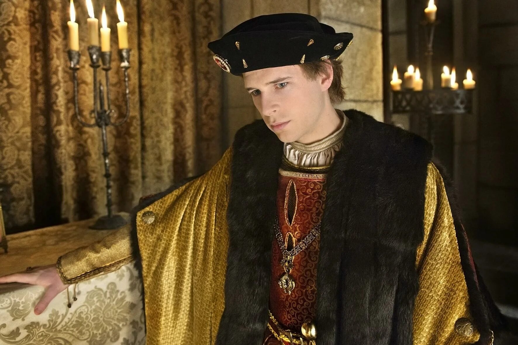 Император карлос википедия. Император карлос сериал. император карлос сериал 2015–2016. альваро сервантес император карлос. карл король и император сериал.