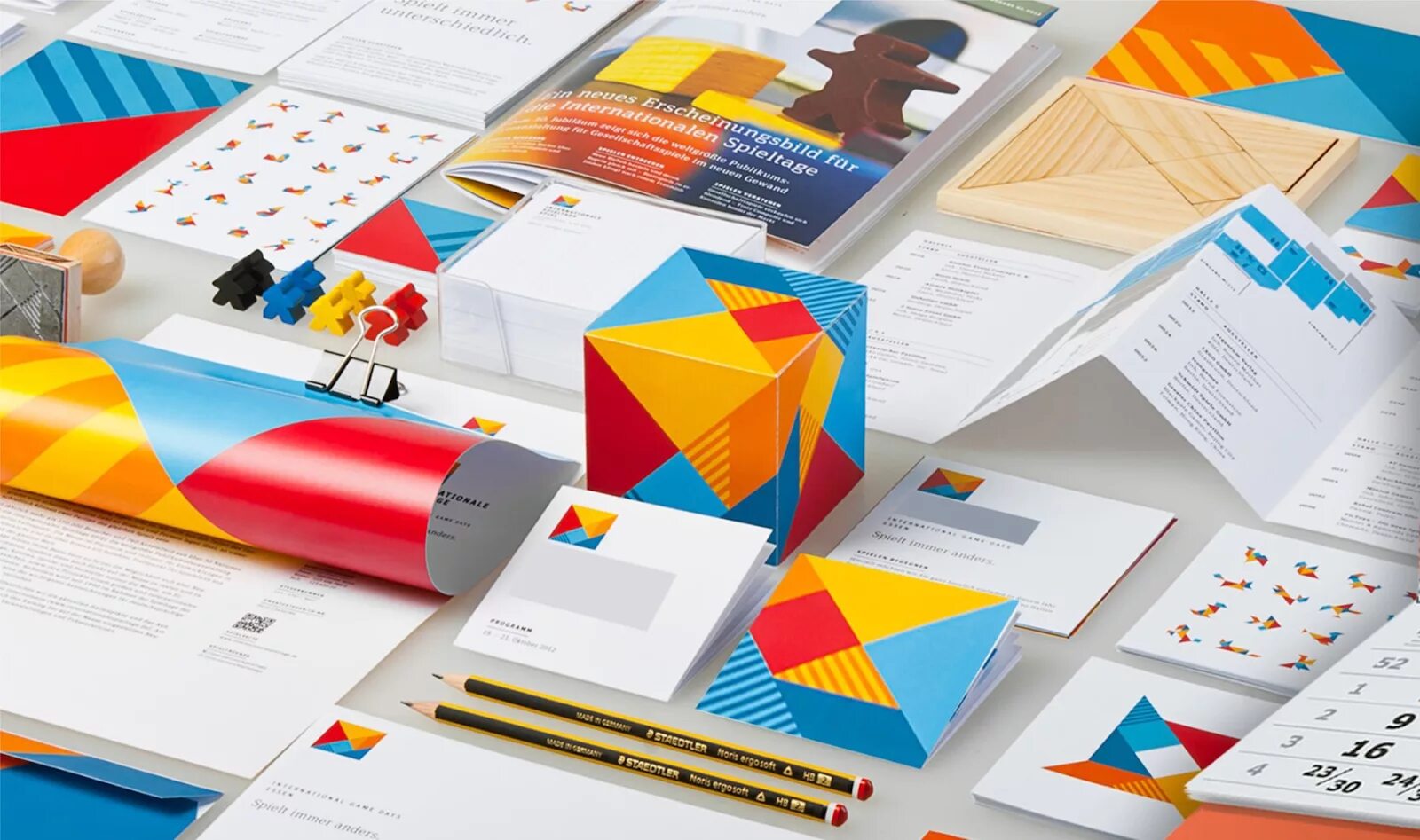 Проектирование рекламы. Веб сайты. Графический дизайнер в будущем. Дизайнер полиграфии. Дизайнер полиграфии.