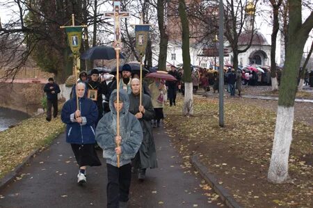 Крестный 12 лет. Крестный ход в Орле 4 ноября.