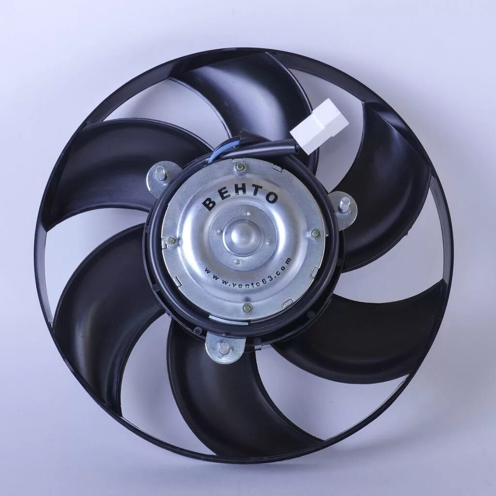 Вентилятор охлаждения радиатора автомобиля. Вентилятор охлаждения радиатора ваз 2106. Мотор охлаждения радиатора ваз 2110. Вентилятор охлаждения лузар 2103. Мотор вентилятора охлаждения радиатора ваз 2109.