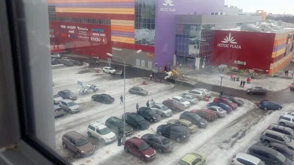 Парковка лотос плаза петрозаводск крытая. Лотос плаза петрозаводск магазины. Торговый центр лотос плаза петрозаводск. Эконика петрозаводск лотос плаза. Камера плаза.
