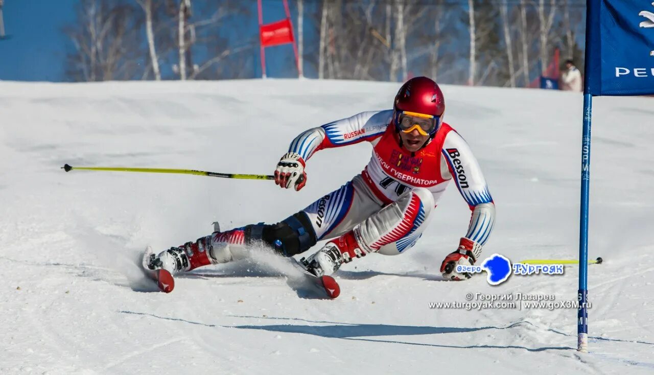 Горнолыжный спорт ммк 2012 год. Рус мастерс горные лыжи. Рус мастерс по горным лыжам. Мастерс соревнования по горным лыжам. Рус мастерс.