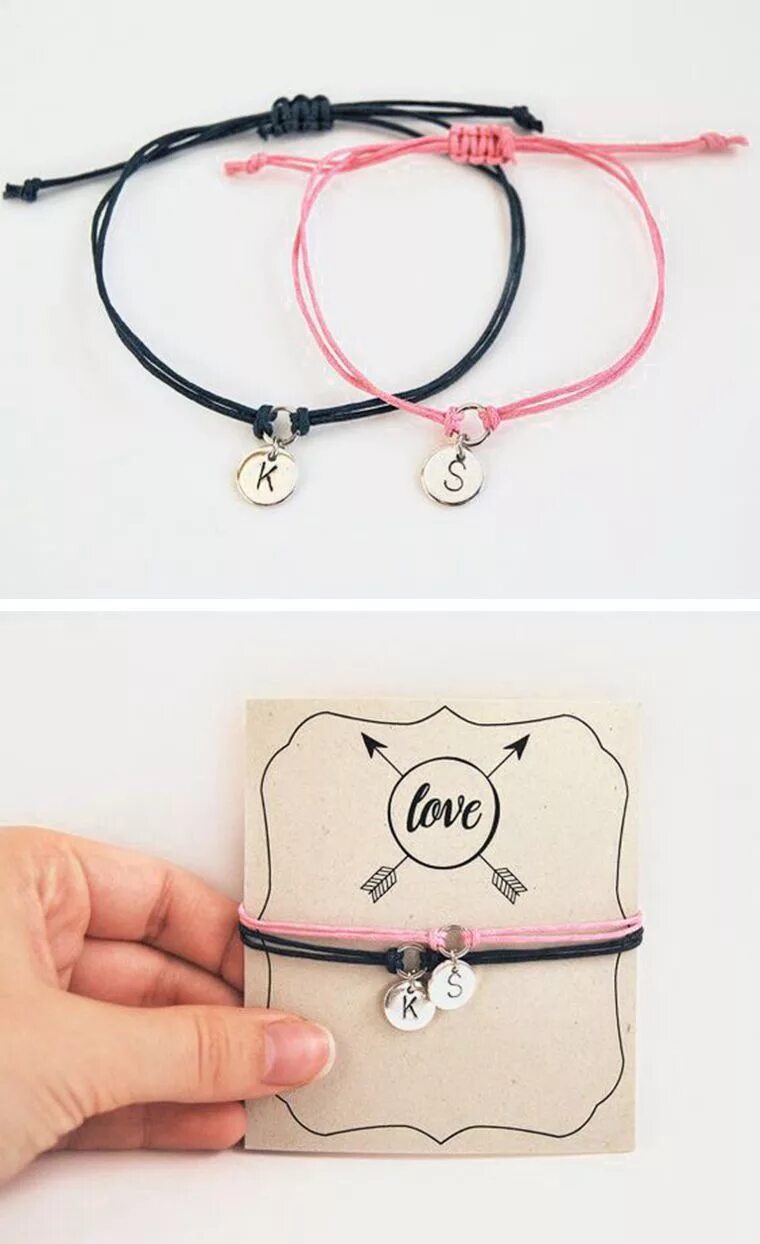 Необычные парные кулоны. Брелки из дерева сердечки. Парные браслеты плетеные. Парные браслеты для лп. Кулоны из глины для лп.