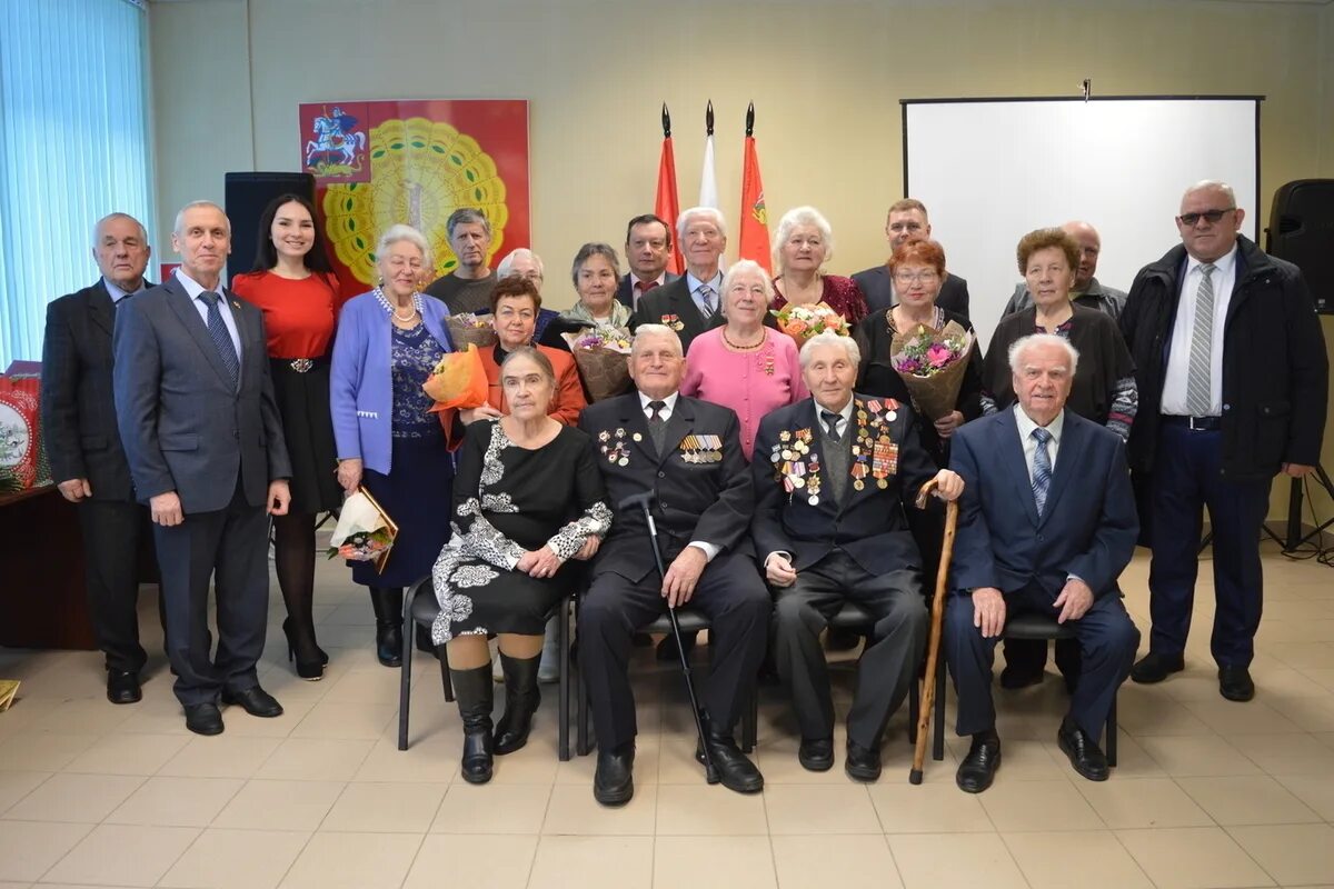 Серпухов восьмая школа ул. Школа 6 серпухов. Серпуховская городская больница им семашко. 1 московская дом 27 серпухов. Мфц 128 корпус зеленоград.