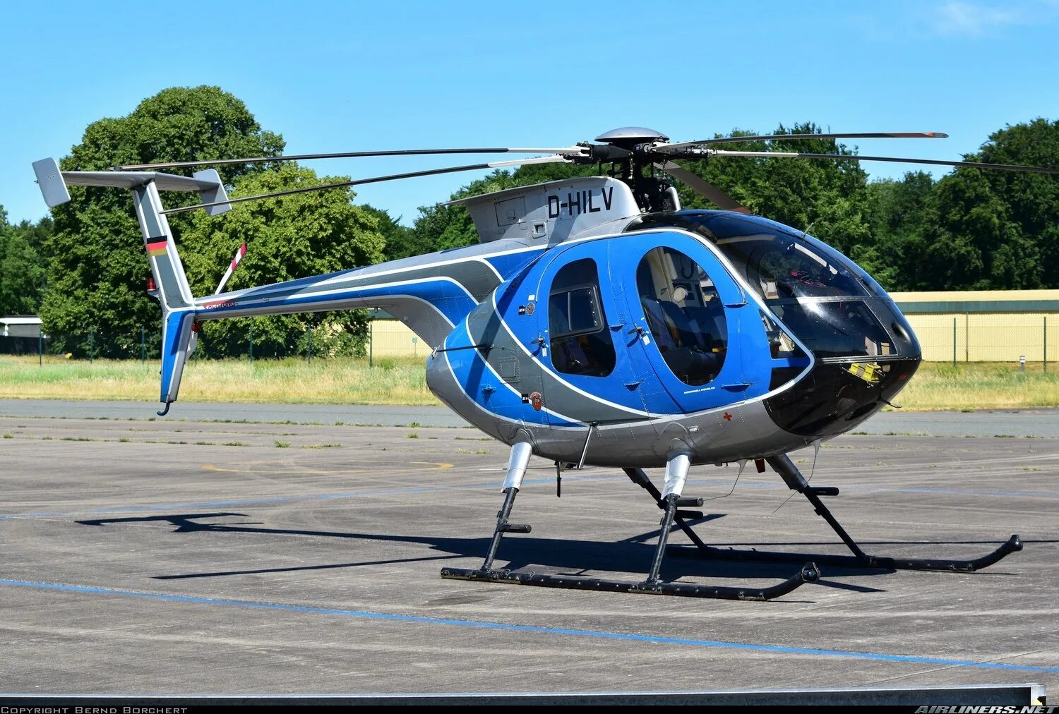 Мд 500. Вертолет MD 500 Defender. MD 500e вертолет. MD Helicopters MD 500. Hughes 500 вертолет.