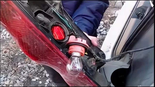 Как снять задний фонарь ниссан т31