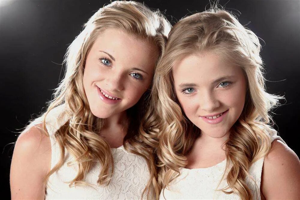 Calling twins. Teen близнецы. the twin. twins7011/1. вив twins.
