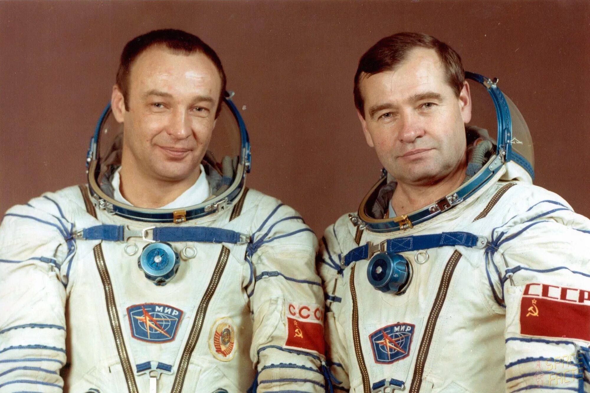 Самый молодой космонавт побывавший. Геннадий михайлович стрекалов. геннадий михайлович манаков. геннадий стрекалов космонавт. владимир титов и муса манаров.