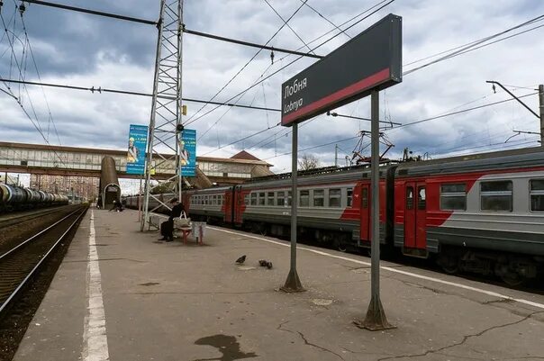 Ярославский вокзал. Рабочий поселок савеловский вокзал электрички. Морозки савеловский вокзал. Рабочий поселок савеловская. Рабочий поселок кунцево.