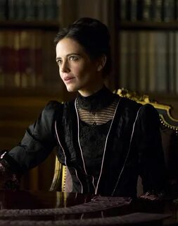 Eva Green as Vanessa Ives in Penny Dreadful (TV Series, 2014). 