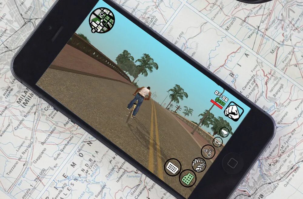 Гта на телефон на самсунг. GTA на айфон. ГТА Сан андреас на айфон. ГТА на IOS. Айфон в ГТА 5.