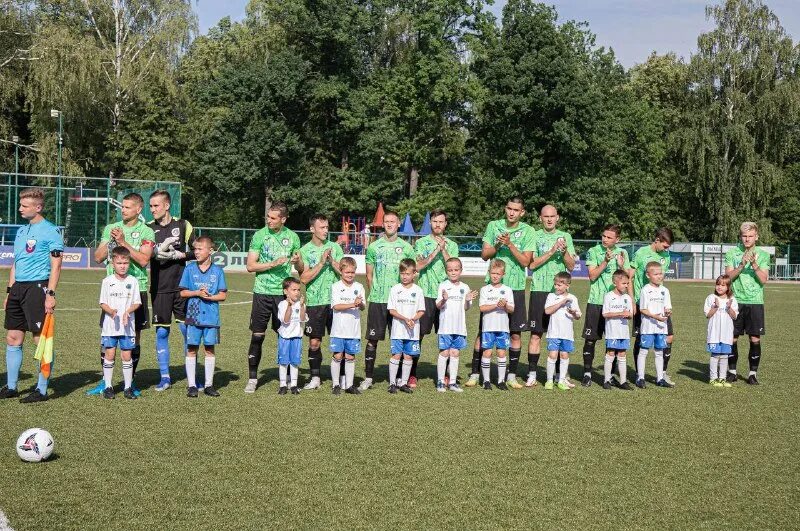 Фк химик-август вурнары. Химик август вурнары футбольный клуб. Фк химик логотип. Владимир дядюн факел 2022. Фк химик вурнары.