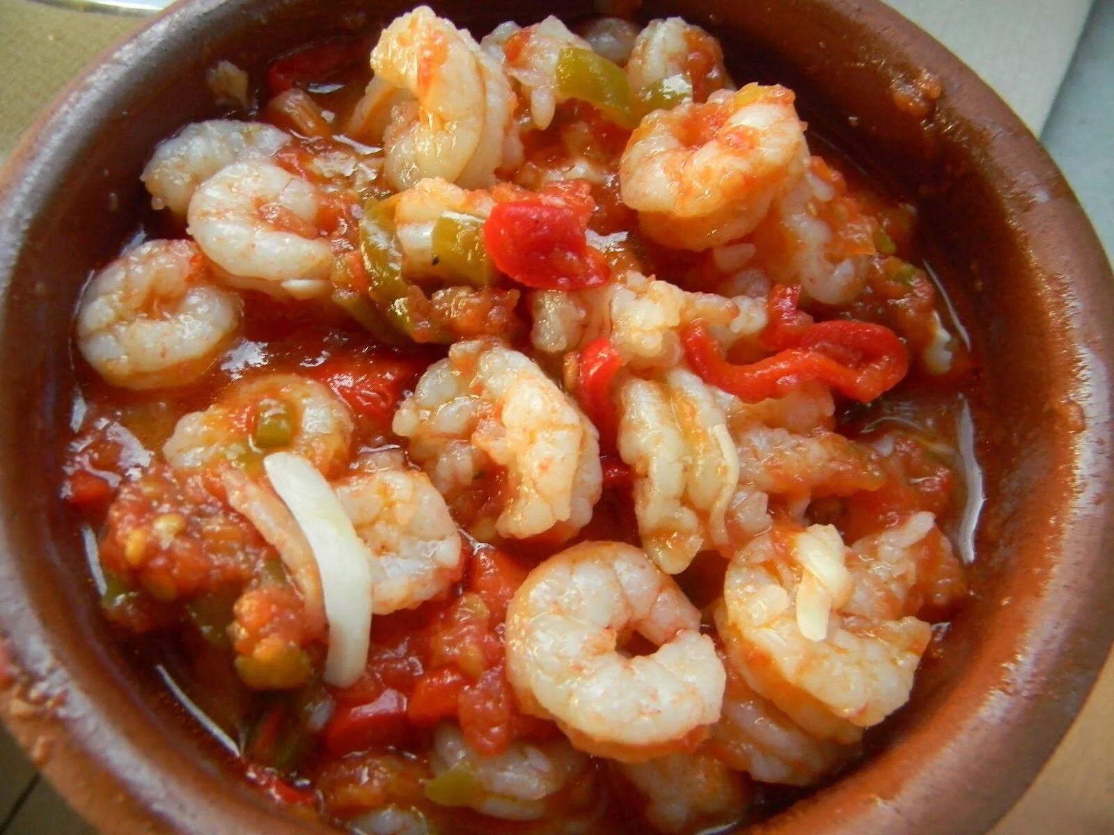 креветки в горшочках. гювеч из креветок. креветки в горшочке. семга в горшочке. тыквенно творожная запеканка в горшочках.