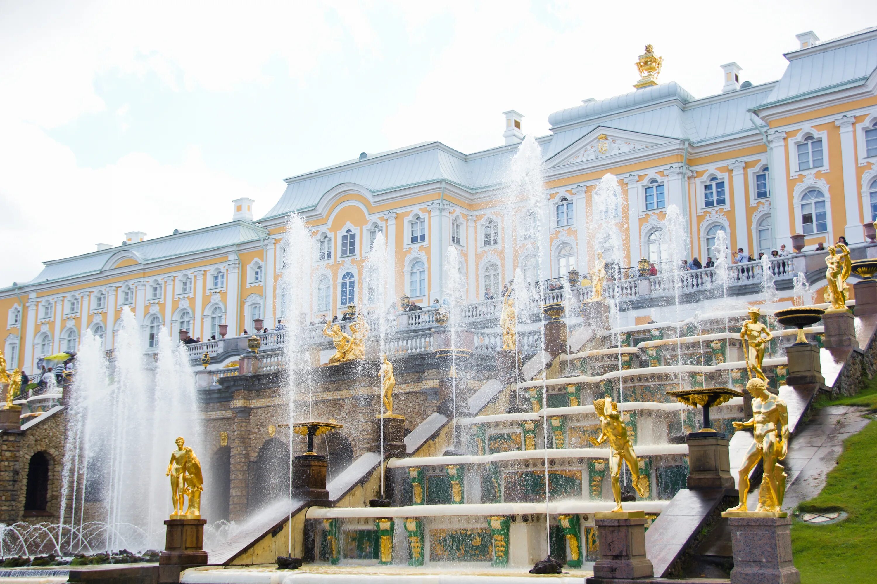 Рождение санкт петербурга. St petersburg russia peterhoff. петергоф 5k. санкт-петербург 2025 город. санкт-петербург днем.