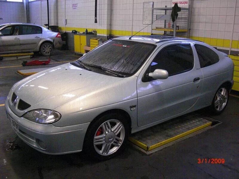 Renault Megane 1. Рено Меган 1 седан. Renault Megane Coupe 1999. Меган 1 Классик r16.