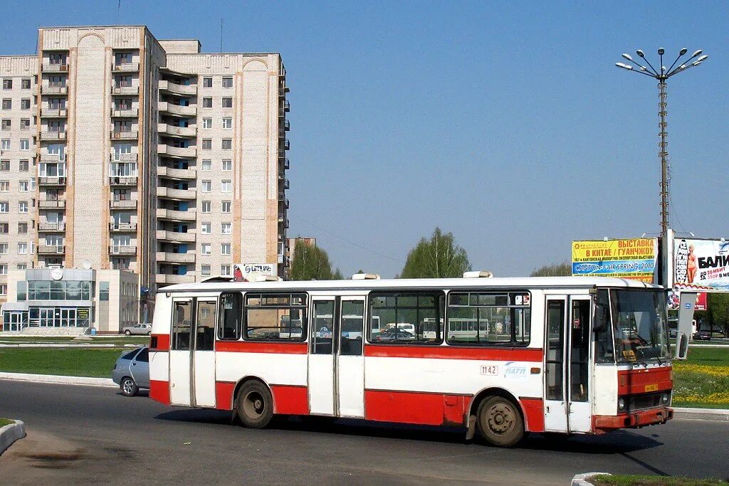 Транспорт нижнекамск автобус. Karosa b732. ПАТП Нижнекамск. ПАТП Набережные Челны. Автобус ПАТП Нижнекамск.