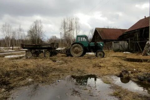 Село трактор
