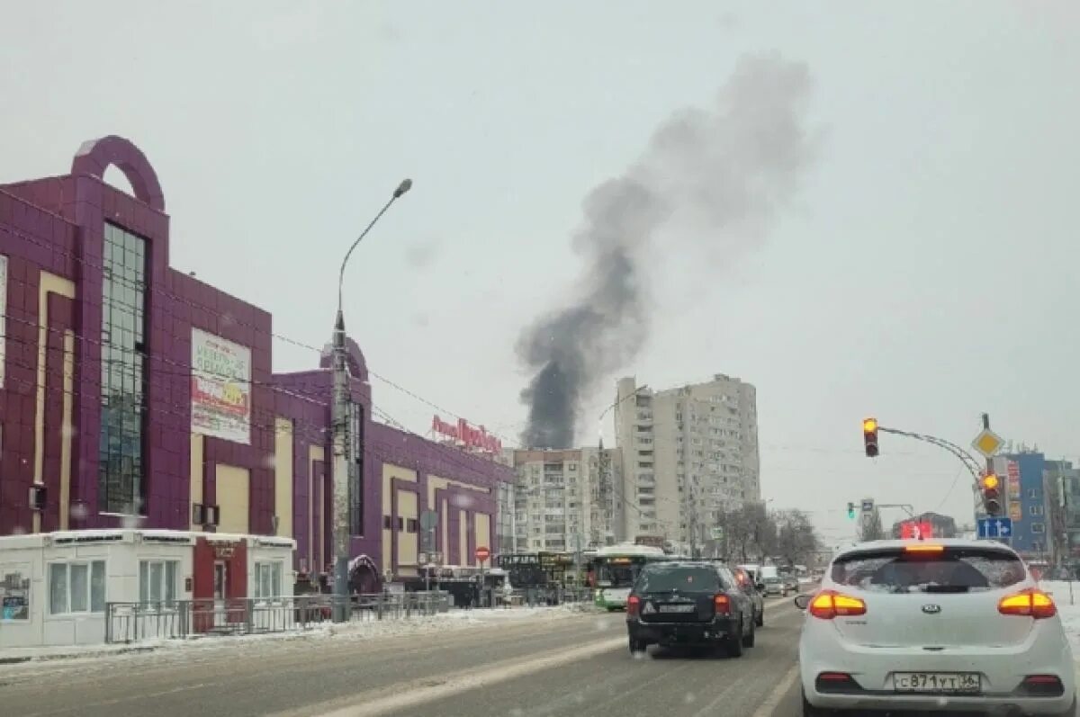 Горел дом воронеж. Пожар в рыбном. Воронеж пожар 07. 07. Пожар в воронеже 12 мая на левом берегу.