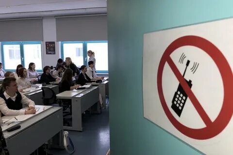 Законопроект об ограничении телефонов в школах