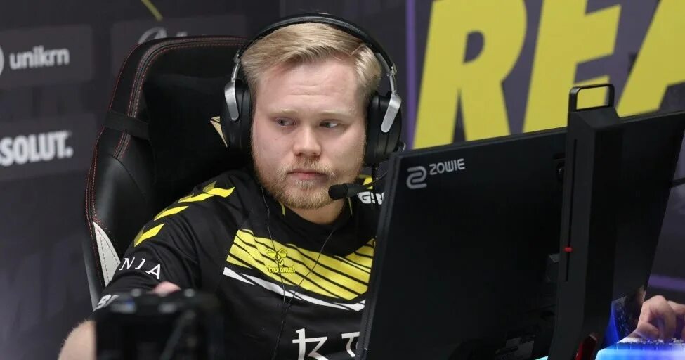 Magisk kitsune github. Magisk кс го. киберспорт кс. magisk cs go vitality. s1mple 2025 фото.