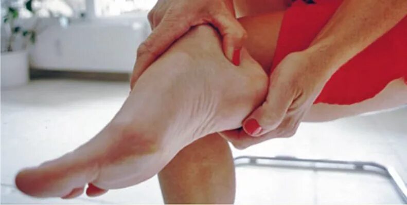 Лечение ноющей боли в ногах. Плантарный фасциит стопы и УВТ. Плантарный фасциит и плоскостопие.