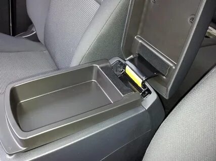 Подлокотник чери тигго т11