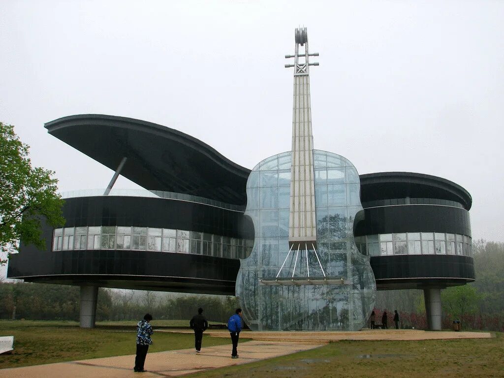 Архи форм. Выставочный центр piano house, хуайнань, китай. дом-рояль со скрипкой, хуайнань, китай. piano house (дом-пианино), хуайнань (китай). музыкальное здание хуайнань китай архитектор.