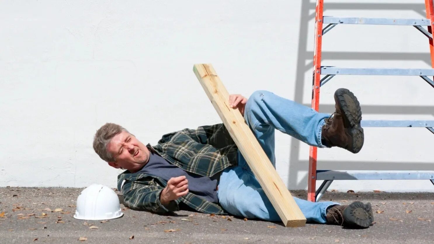 Упала с лестницы болит. Боль при подъеме по лестнице. Упала с лестницы болит. Упала с лестницы болит. Упала с лестницы болит.