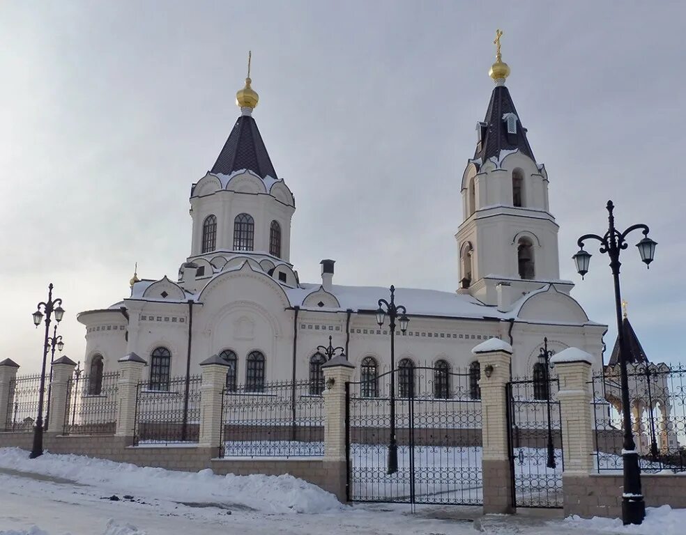 Никольское свердловская область сысертский. Храм Архангела Михаила в Новоипатово. Храм Архангела Михаила Новоипатово Свердловской области. Храм Архангела Михаила село Новоипатово. Новоипатово Сысертский район храм.