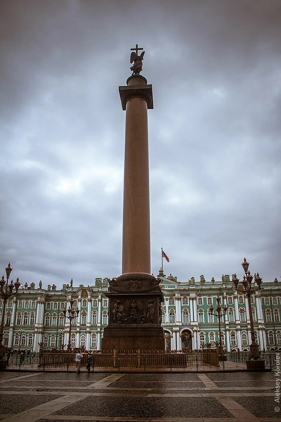 Монферран. Александровский столб. Александрийская колонна на дворцовой площади в санкт-петербурге. Александровская колонна александрийский столп. Александровская колонна в санкт-петербурге.
