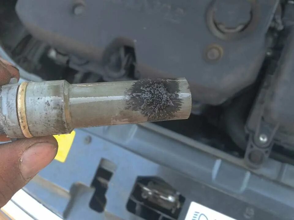 Датчик тахометра приора 2. Разъём датчика скорости lada priora 2008. Почему не работает спидометр на приоре. Датчик спидометра lada priora. Почему не работает спидометр на приоре.