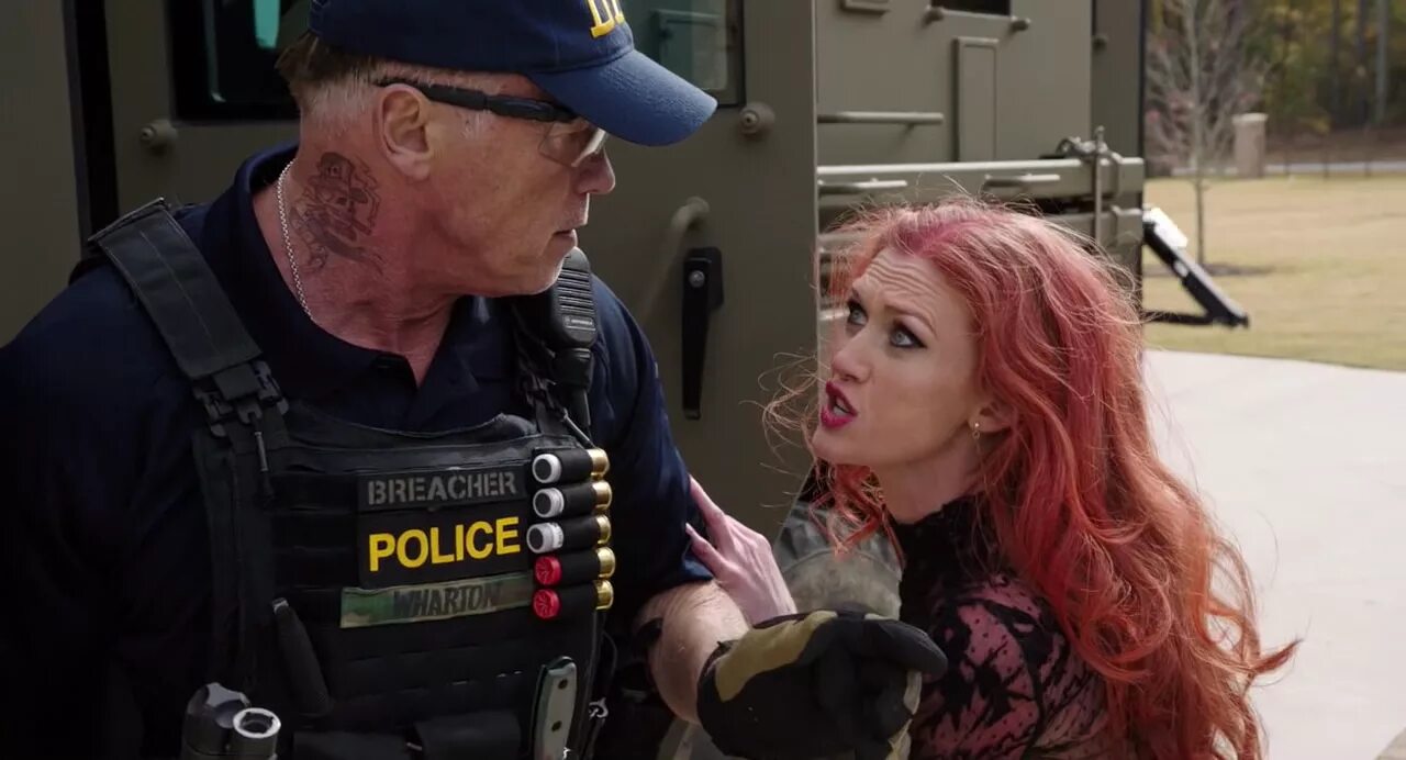 Саботаж фильм 2000. Включи саботаж. Триумфальной арки игра the saboteur. The saboteur картинки. Включи саботаж.