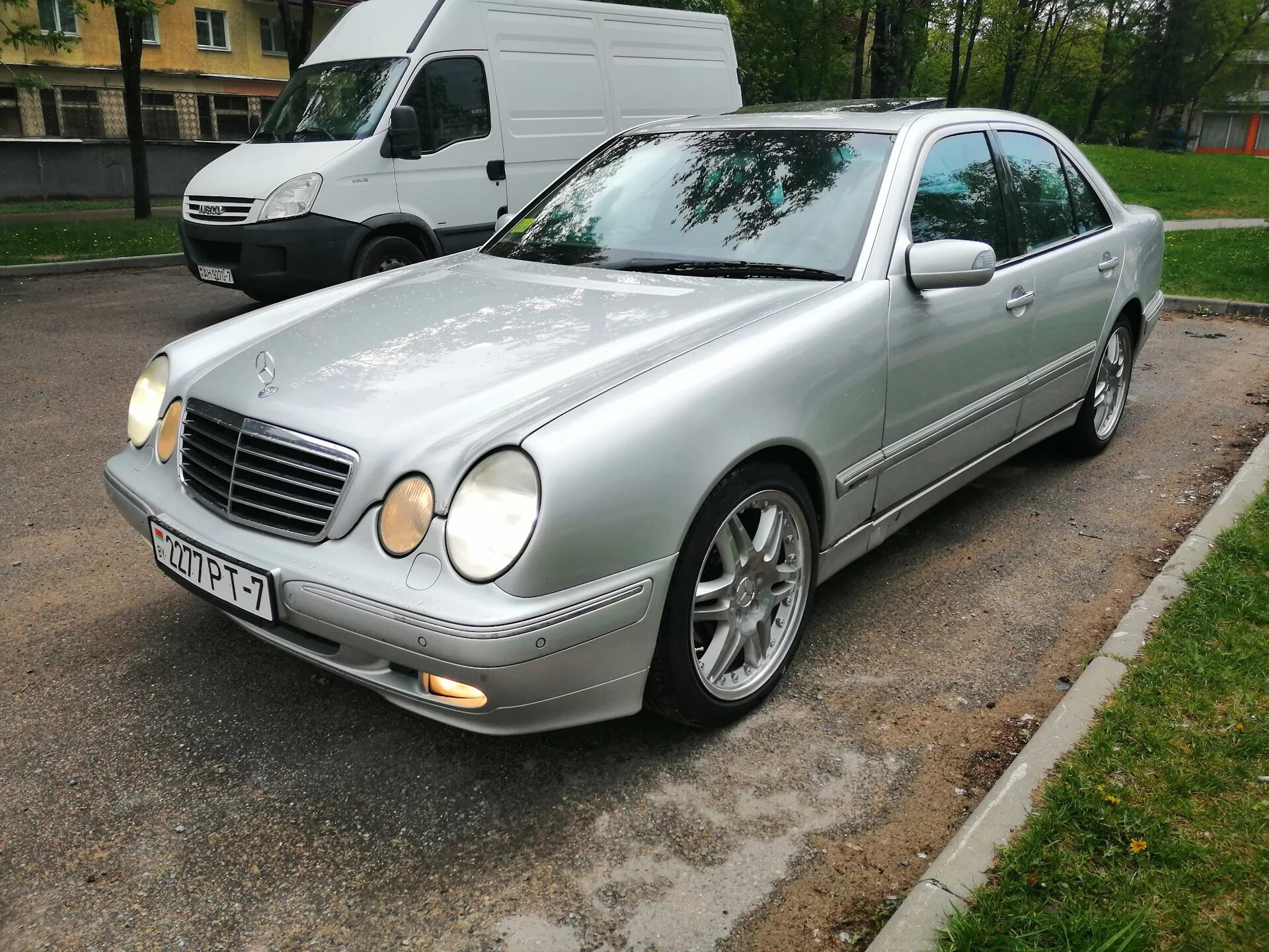 Mercedes-Benz E320 Bluetec Review