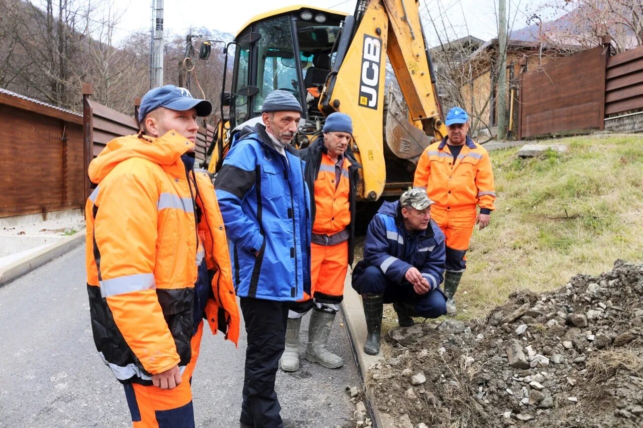 Водоканал логотип. Работа водоканал бийск. Муп города бийска водоканал. Югводоканал сочи. Водоканал ремонт.