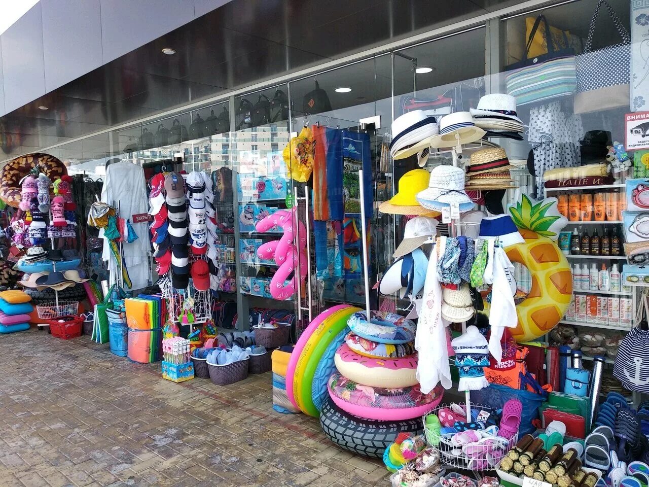 пляжный магазинчик. пляжный магазин. магазин на пляже. товар для магазина на пляже. пляжный магазин.