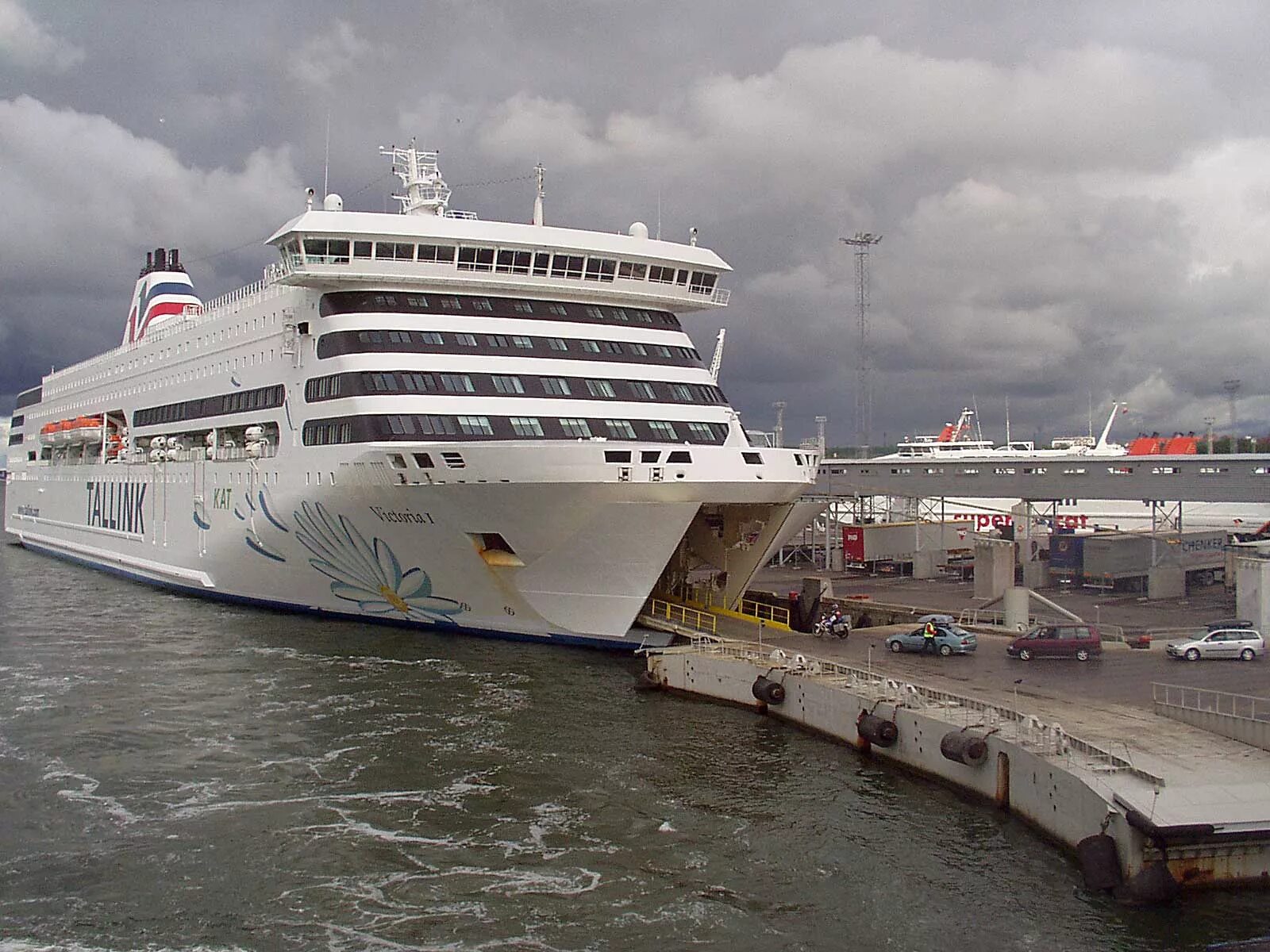 Судно вильнюс. Мк-0102 вильнюс судно. Паром silja line хельсинки стокгольм. Паром рига стокгольм. Seaways.
