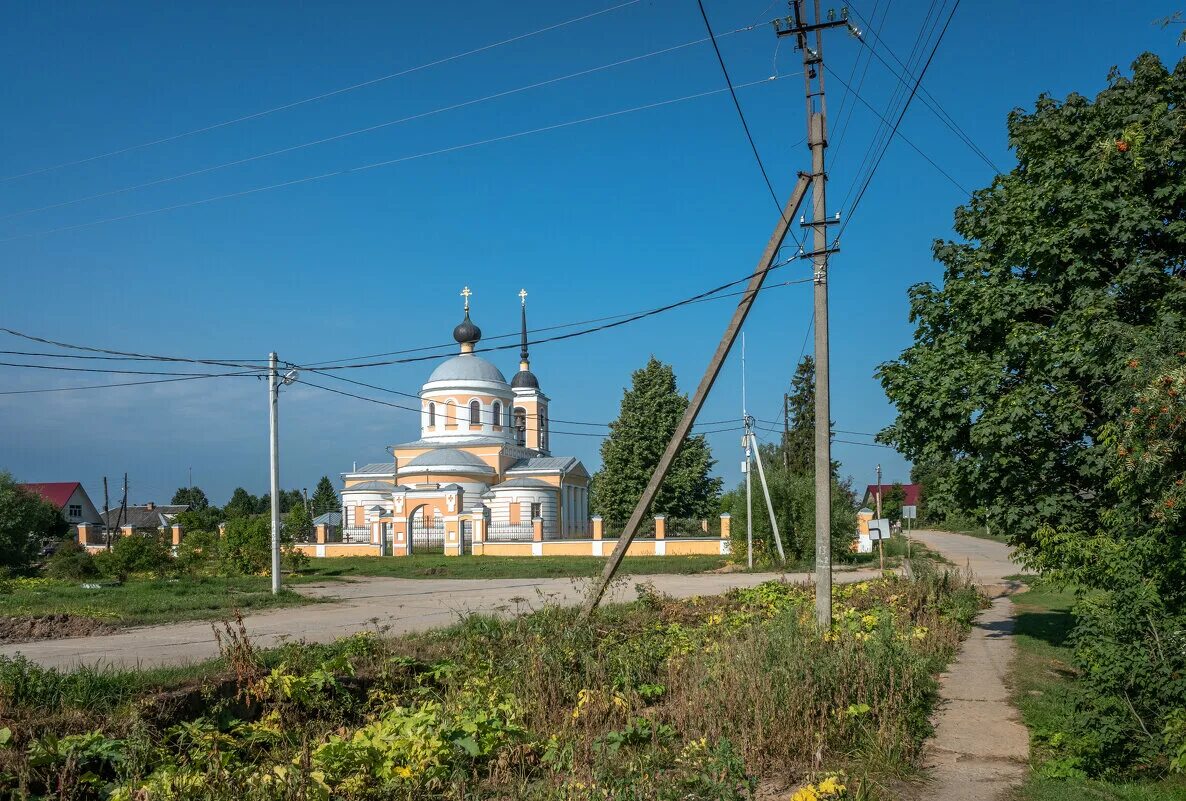 Олег плужников юрьево-девичье. Юрьево девичье конаковский район. Юрьево-девичье церковь георгия победоносца. Юрьево девичье. Церковь в юрьево девичье.