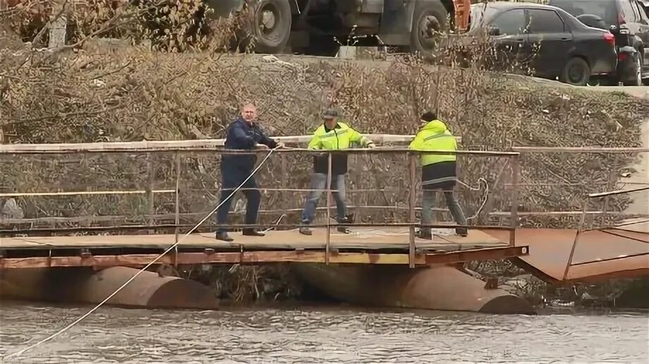 Понтонный мост через суру в шумерле 2025. Понтонный мост пенза. наплавной понтонный мост. понтон мост. плавучий мост.