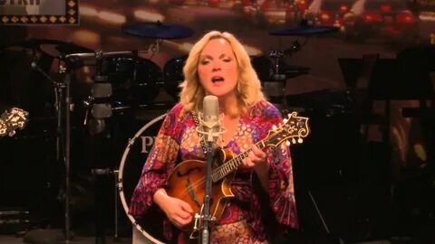 Rhonda Vincent & The Rage - Till They Came Home - YouTube