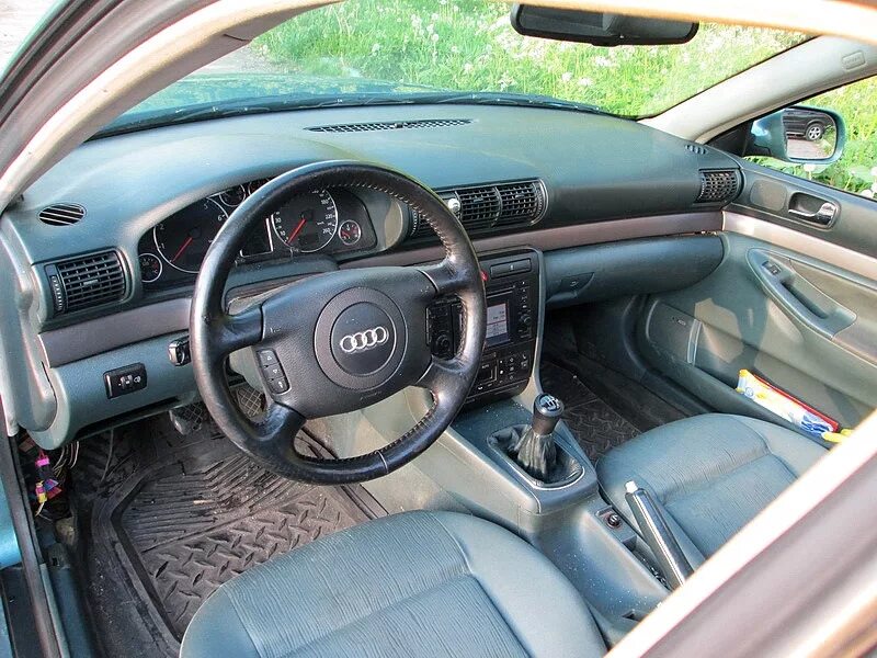 Ауди а4 б5 1.8 купить. Audi a4 b5 1996. Ауди а4 б5 2000. Ауди а4 б5 салон. Ауди а4 в5 1996.