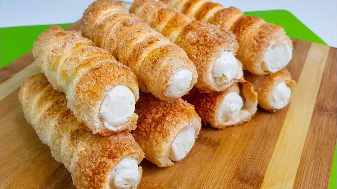 Cream rolls. Rolls Rolls Cream Flower трубочки. Роллы с кремом. Ice Roll.