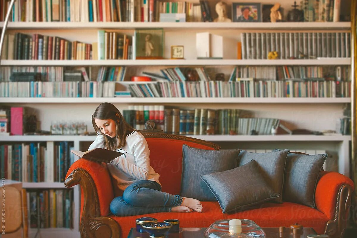 Who reads stories