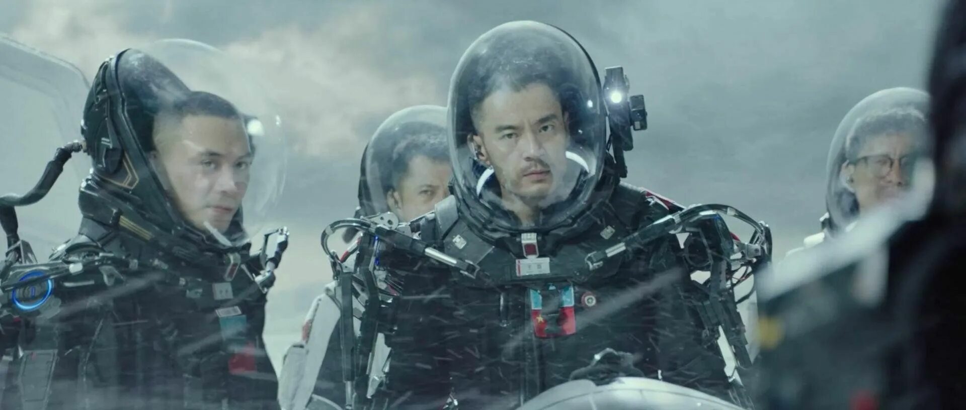 Блуждающая земля 2 анвап. Блуждающая земля  liu lang di qiu (2019). вторая земля фильм 2015. блуждающая земля 2 фильм 2025. китайский фильм про космос 2019 блуждающая земля.