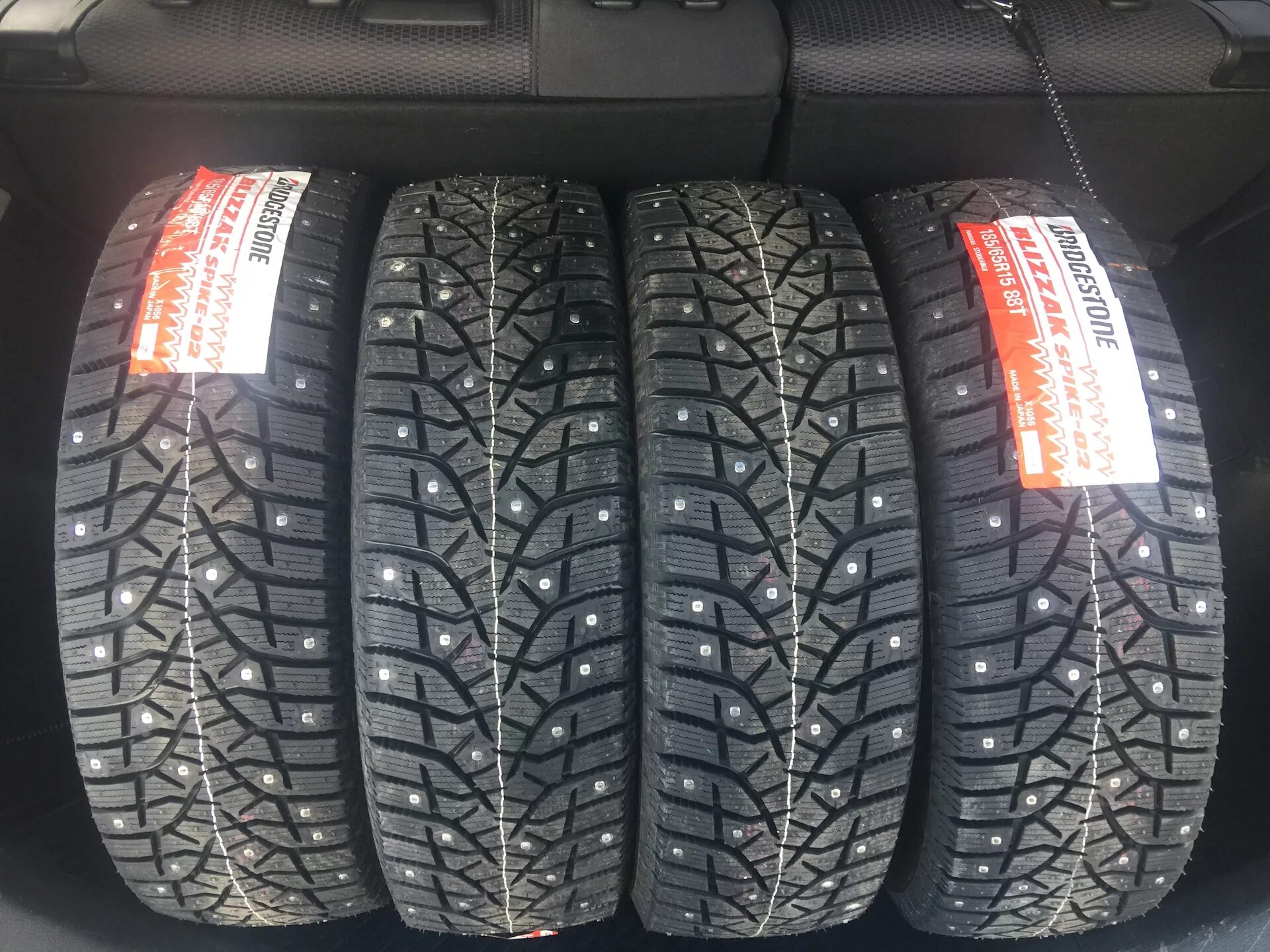 Шины бриджстоун спайк. Bridgestone Blizzak Spike-02. Бриджстоун Спайк 02. Blizzak Spike-02 SUV. Bridgestone Blizzak Spike-02 SUV.